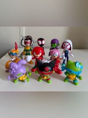 10pc Figure Lot: Sanrio x TMNT Crossover, Marvel Spidey, Sonic & Pokémon